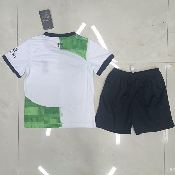 Jacquard White Green Jersey OEM ODM Customize Football Shirts