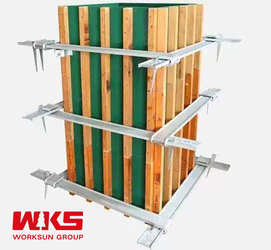 Lightweight Film Faced Plywood 1220x2440mm Green Plywood Sheets Reusable With Smooth Plastic Film Surface