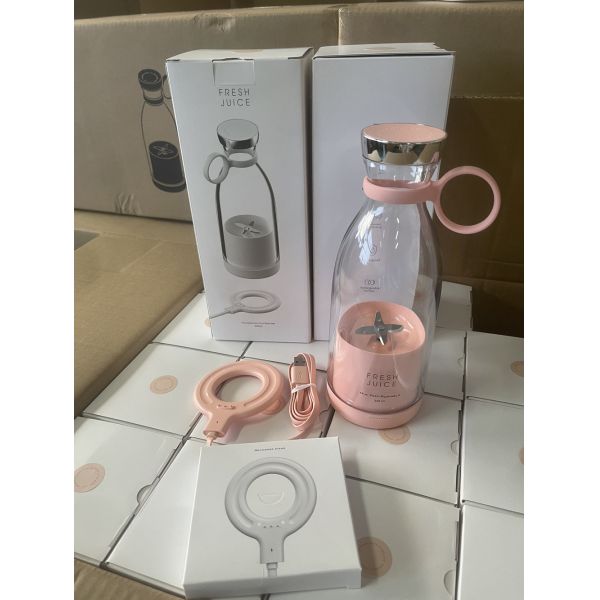 Portable USB Personal Juicer for Fresh Fruit Smoothies and Shakes 3.94*4.02*9.84inch