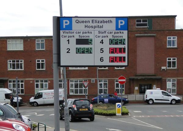 Aluminium Frame P16 Changeable Message Signs Led Traffic Calming Signs Beam Width V35°