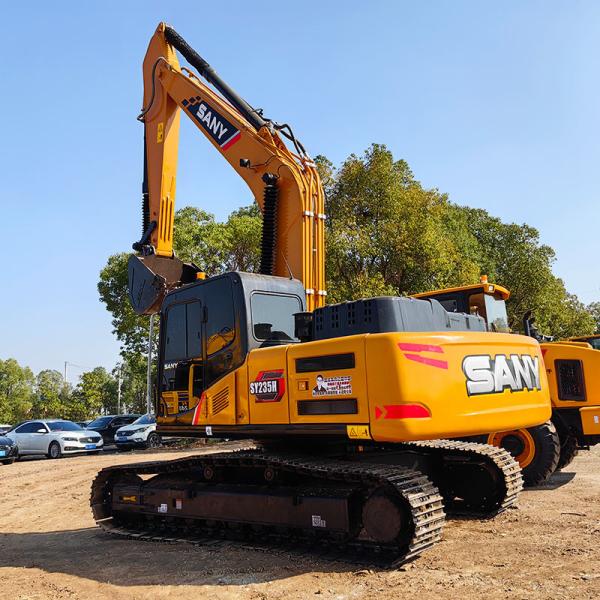 Hydraulic Used SANY SY235 Excavator 129kw Rated Power Middle Size Digger Original Version