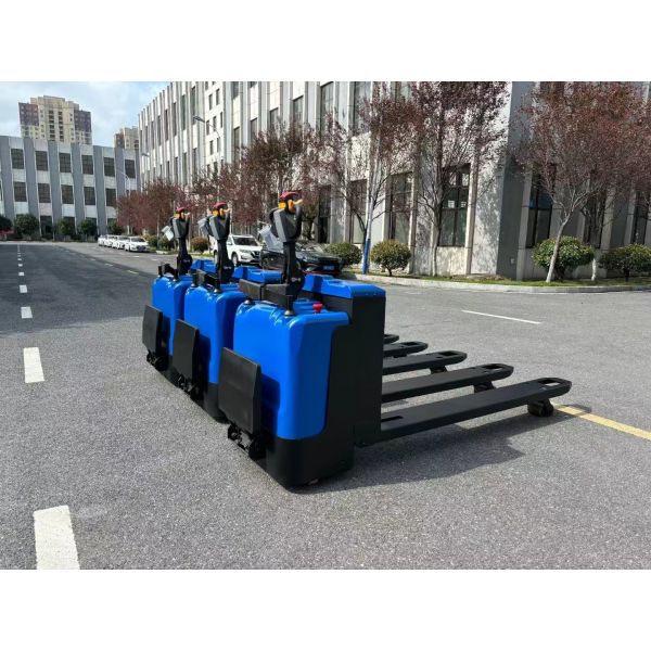 760 mm Fork Width Electric Pallet Staker Walkie Jack 3000 KGS for Customized Needs