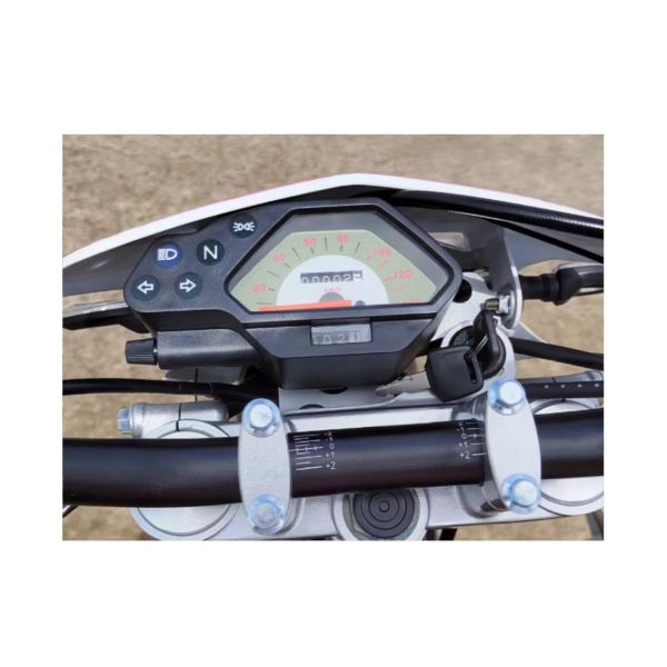 Electric Start 250cc Enduro Dirt Bike Max. Speed 100km/h Ideal for Off-Road Adventures