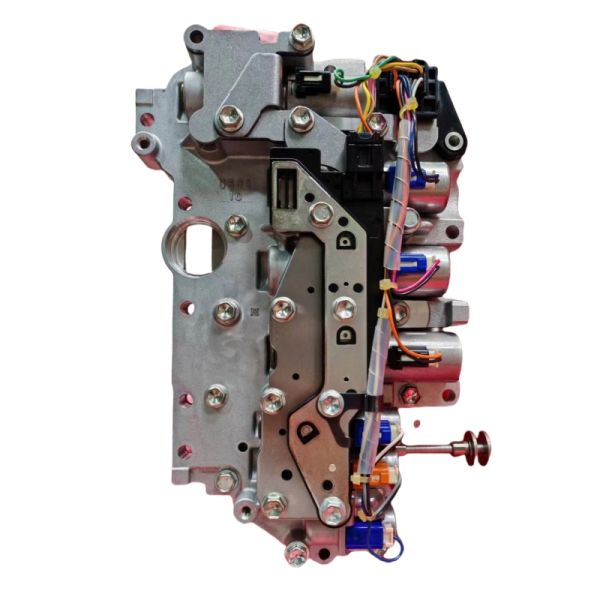 U661E Ensamblaje de la válvula de transmisión automática para Toyota NX200T