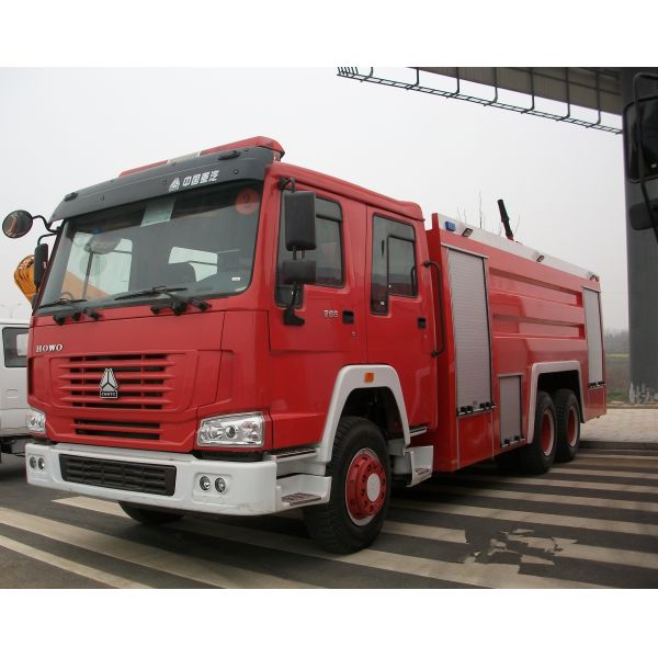 Water And Foam Fire Engine Truck , HOWO 290 Hp Heavy Rescue Fire Truck Water Tank