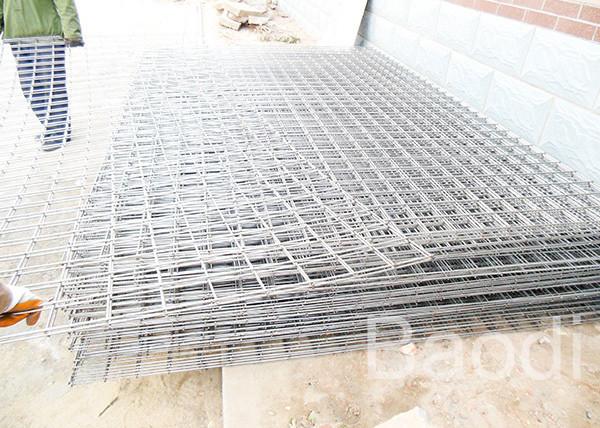 SS304 Welded Wire Mesh Sheet Sizes 0.5 - 2.4m Width , Galvanised Steel Mesh Sheets