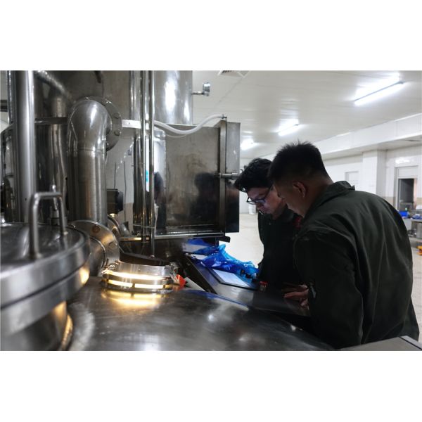 Vacuum Commercial Potato Chip Fryer / Snacks Frying Machine Energy Saving