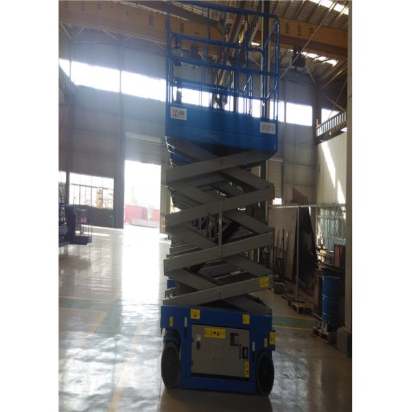 Full Rise 220v Electric Scissor Lift Slope Protection Emergency Stop Function