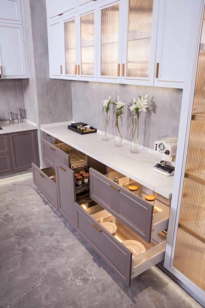 - Armoires de cuisine découpées - Île - Entrepôt en verre