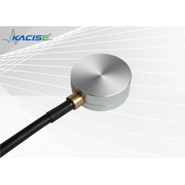 KUM2500A High Resolution 0.1mm Ultrasonic Fuel Level Sensor with IP67 Protection and RS232/RS485/TTL Interface