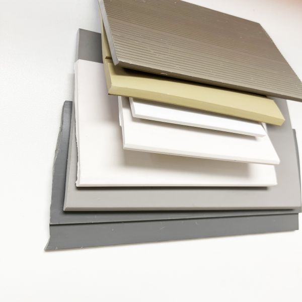 Услуга резки, предлагаемая для IATF 16949 Сертифицированный самоклеющийся виниловый стенный фундамент