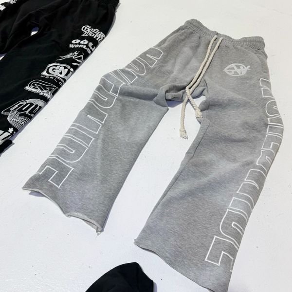 OEM Logotipo de impresión personalizado Hemo 100 de algodón pesado Pantalones de sudor apilados con pantalón de pista Pantalones de sudor con piernas rectas Hombres