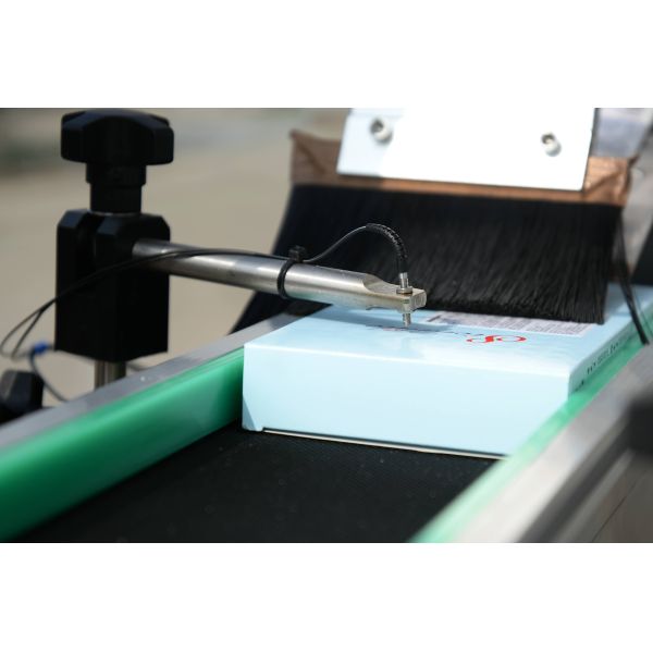 30-200pcs/Min Flat Bottle Labeling Machine 0.75kw Automatic For Box