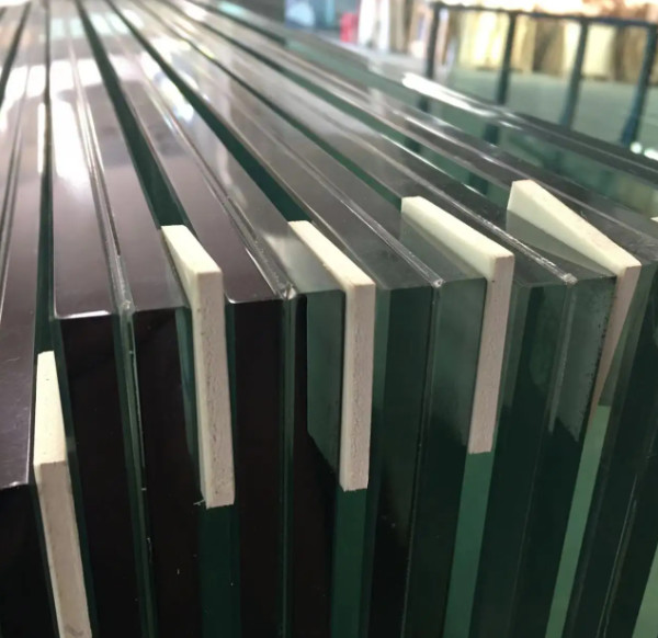 Top Quality Popular Clear/Ultra Clear Tempered Laminated Glass for Building