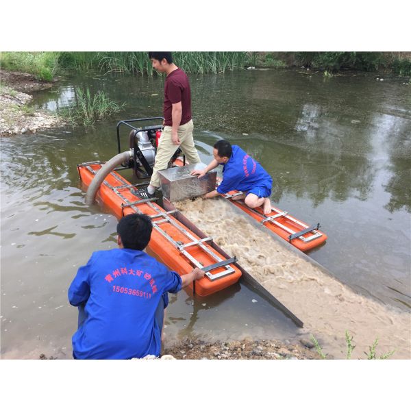 8HP Portable Gold Mining Dredger with 33m³/h Water Flow 3600rpm Rotate Speed