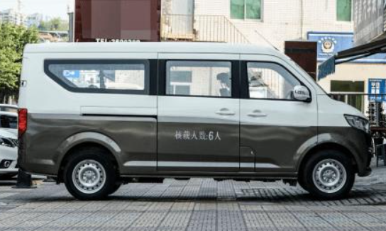 Changan Kuayue V5 Multi-Purpose Commercial Vehicle with 1.5L Gasoline Engine Flexible Interior Layout and Rear-Wheel Drive
