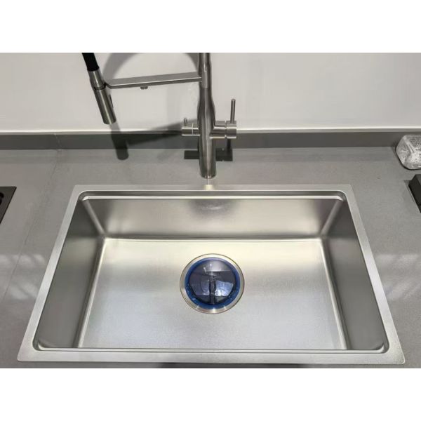Customized Stainless Steel Single Bowl Sink for Kitchen Square and Timeless Design
