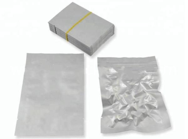 Easy Using ESD Barrier Bags 3x4 Inch Silver Color For Pc Board Packing
