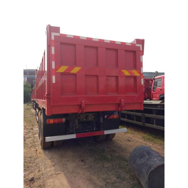 SINOTRUK HOWO 12-Wheeler 420HP 27CBM Dump Truck Tipper Truck  6x4 8x4 Diesel Engine Gross 10 12Wheel