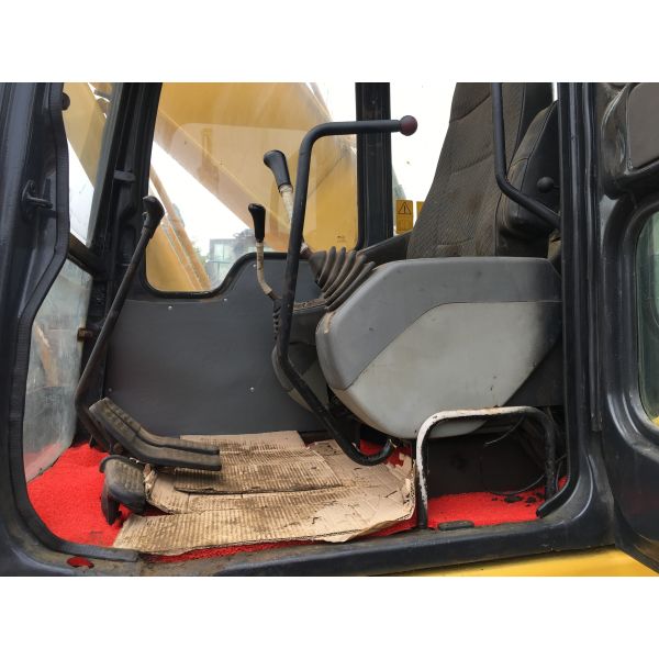 Used Komatsu PC200 PC220 PC60 EX200 Japan Made Hydraulic Track Digger Excavator