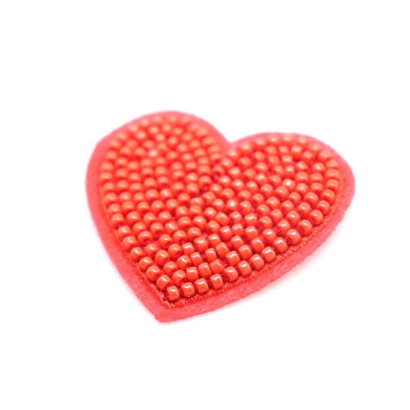 Customized Heart Shaped Red Bead Embroidery Applique Patch Wholesale Heart Embroidered Bead Patch