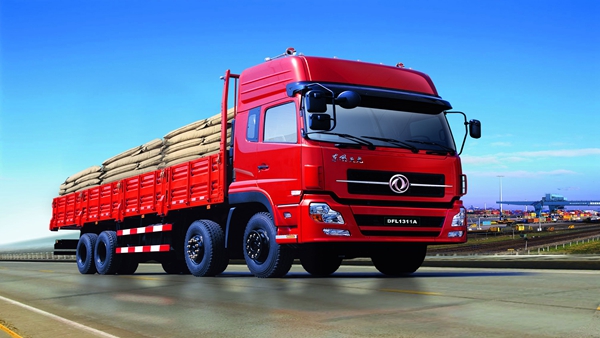 4x2 Drive Dump Truck with Gross Vehicle Weight of 4495 by Dongfeng