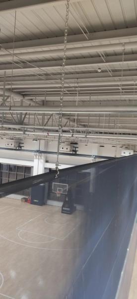 Cortinas divisorias: la elección perfecta para separar espacios de manera eficiente en sus instalaciones