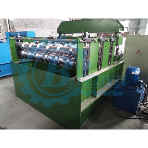 Steel Trapezoidal Profile Metal Roofing Roll Forming Machine With 3 Stands Rollers