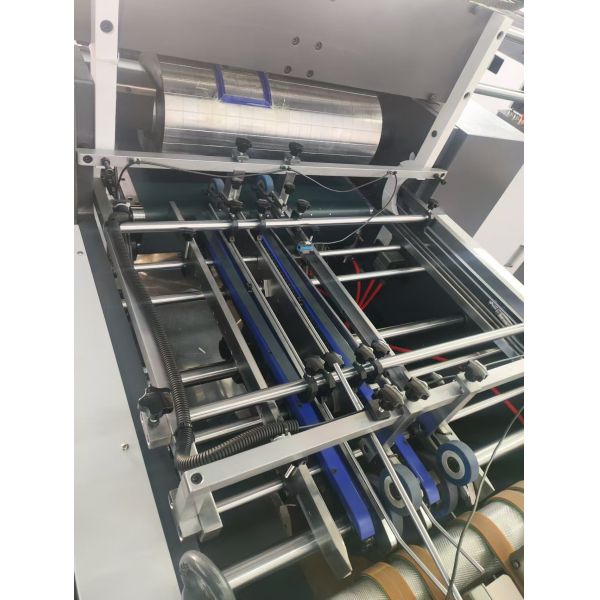 SINO JIGUO TC-1100A Automatic Window Patching Machine，Max. sheet size (mm)：1100*740，Film Sheet Thickness (mm)：0.03-0.30，Max. Working Speed：20000s/h (Depend on products size)