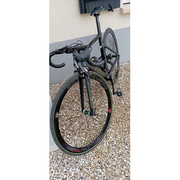 Jeu de roues de vélo de route personnalisé en alliage d'aluminium à six mâchoires pour frein à disque 700C, hauteur 38 mm