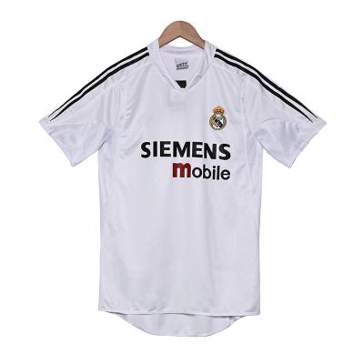 Le Real Madrid 2004 Retro Home Fans Le maillot de football Ultimate Collection pour les fans