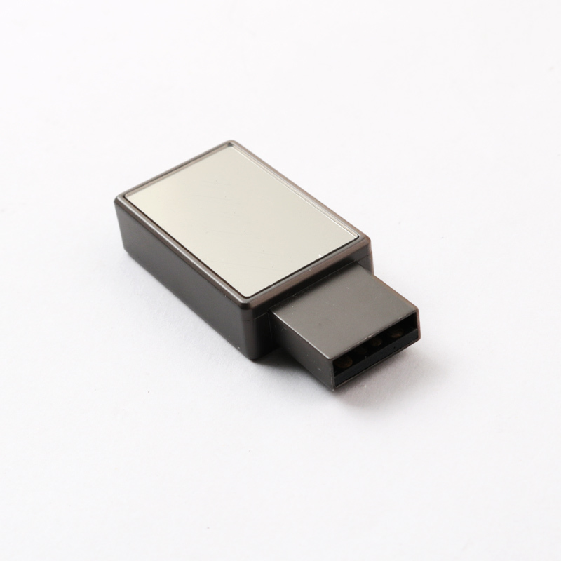 CE Certified Metal USB Flash Drive with High Capacity and Water Resistant Design for Durable Data Transfer
