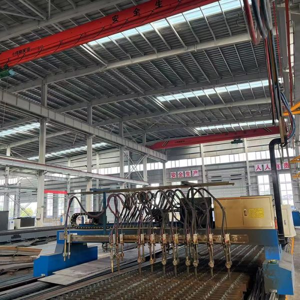 Prefabricated Barns Prefab Steel Frame House Large Scale Farm Steel Structure Warehouse