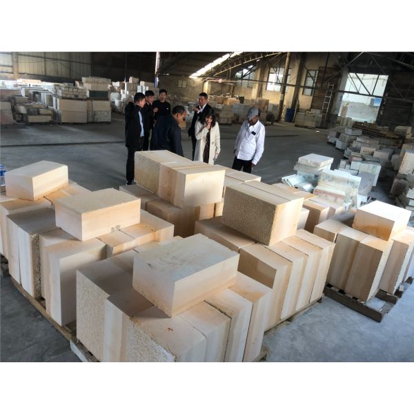 Вторую руку AZS блок теплостойкий кирпич для высокотемпературных стеклянных огнеупорных печей