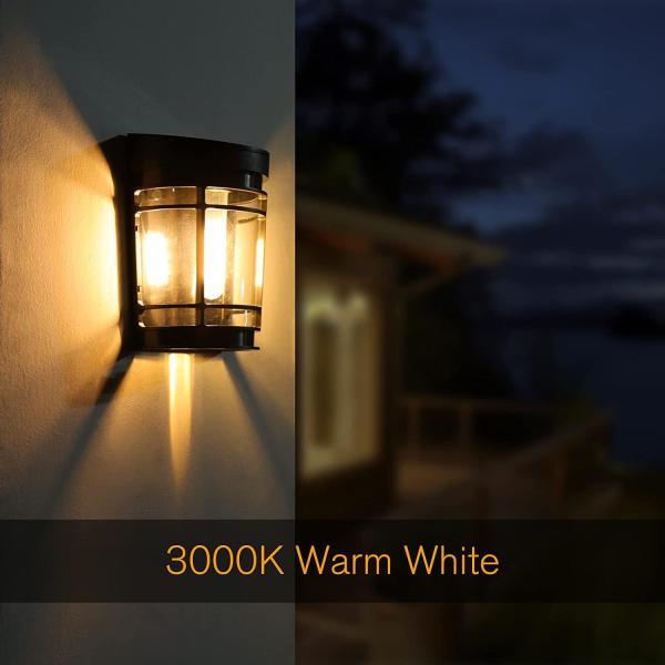 Outdoor Solar Garden Hanging  Light Waterproof Decorative Solar Fence Lamp For Garden Patio Yard