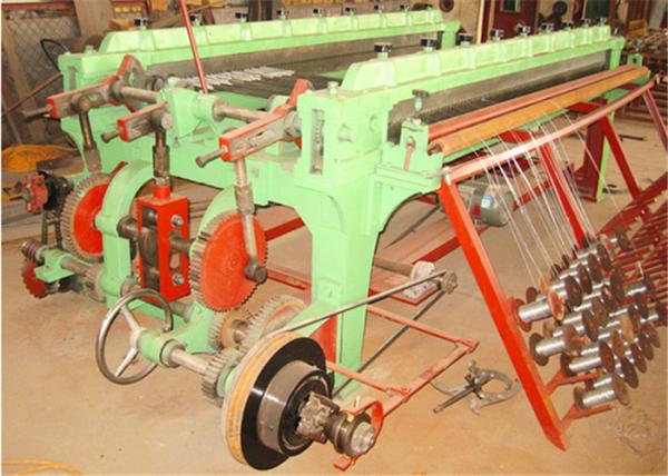 Inversed Twist Chicken Wire Mesh Weaving Machine 38 Mesh / Min Theoretical Productivity