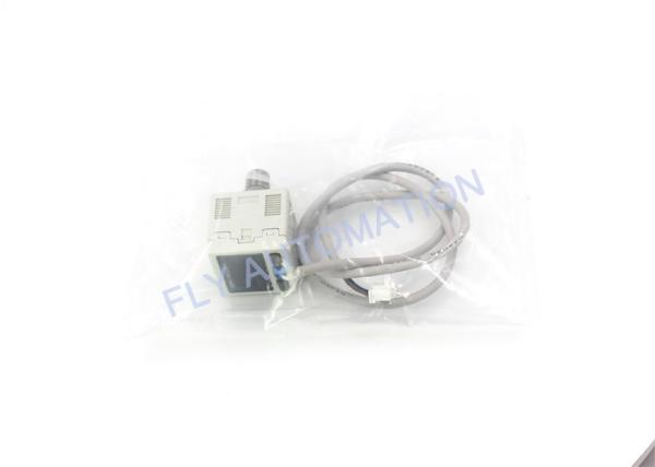 2 Color Display SMC Digital Pressure Switch ISE30A-01-N High Precision
