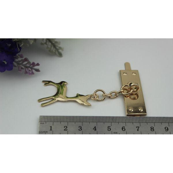 Customized design zinc alloy metal light gold super lovely giraffe hanging decorative charms