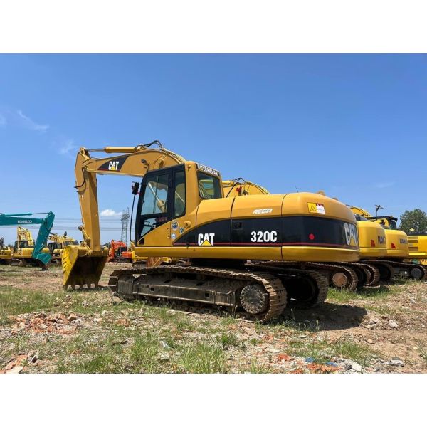 320C Excavateur CAT d'occasion Caterpillar 20 Tonnes Excavateur de sécurité Opération Japon