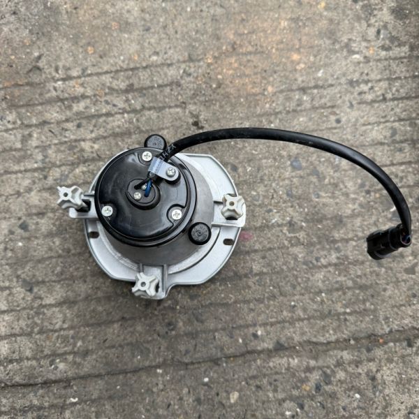 Illuminate with Confidence: High-Beam Headlight Assembly for Yutong Buses | PN: 4121-00258