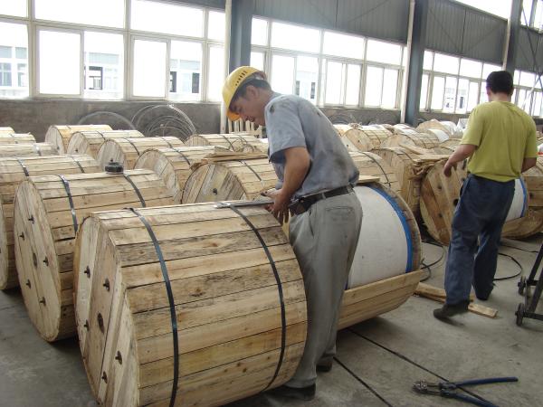 Stiffness Galvanized Steel Strand Cable Strength 1000-1750 MPA , ISO 9001-2008 Certificate