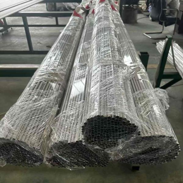 N10276 Hastelloy C276 Pipe sans couture Densité de 8,22 G/cm3 Service de fabrication Finition recuit brillant 18.00mmOD*1.40mmWT*4 200mmL