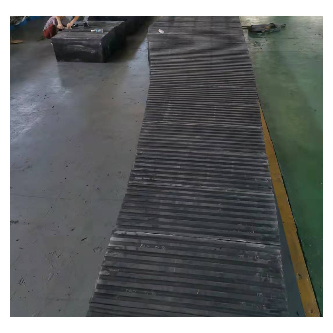 Black Rubber Fender in Customized Size the Ideal Solution for Heavy-Duty Applications