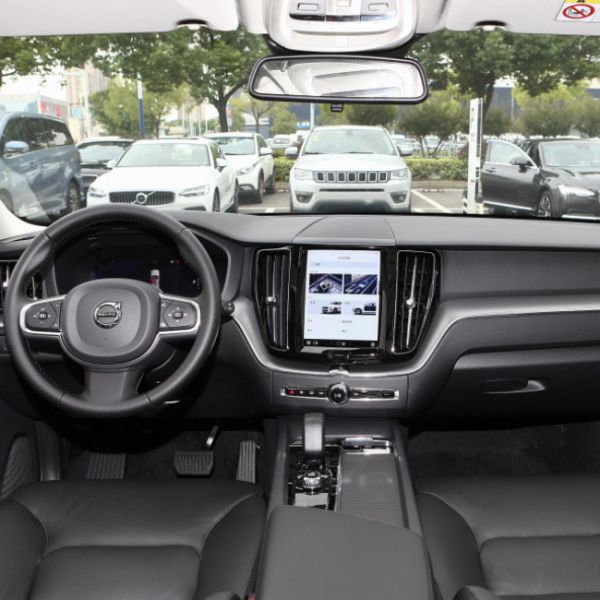 VOLVO XC60 2023 B5 4WD ZhiYi Sport Version Medium SUV Gasoline+48v Four Wheel Drive