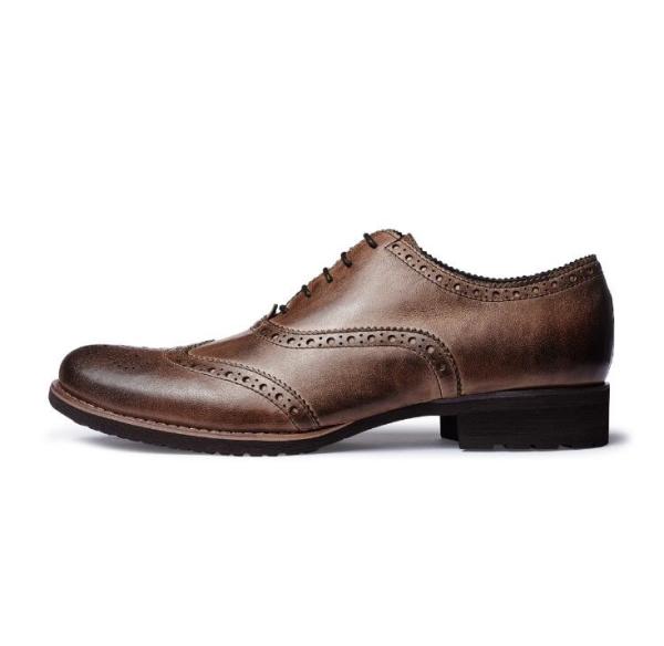 Calçados suaves de homem de tamanho normal Sneakers de couro marrom