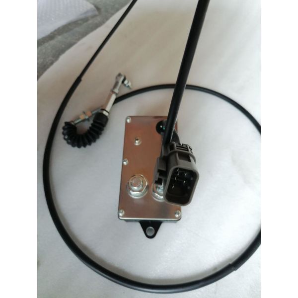 Pour les moteurs de commande de type Solar340LC-V, le moteur 300513-00008