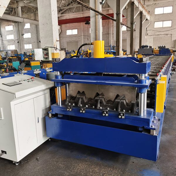 Hydraulic Metal Deck Forming Machine 5.5KW For Construction