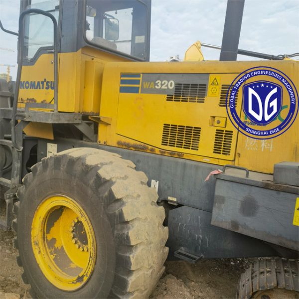 WA320-3 Подержанный загрузчик Komatsu,высокая эффективность и экономия топлива,оригинал из Японии,в продаже сейчас