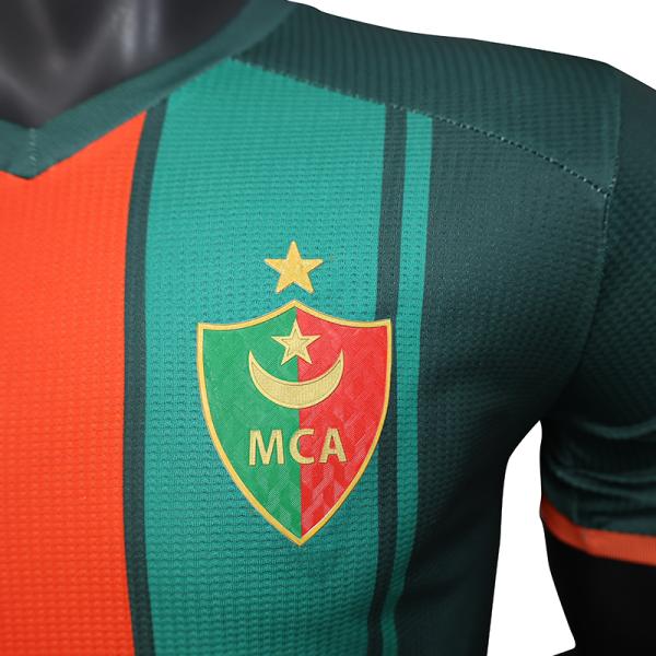 グループで、チーム独自のスタイルを作成するための、カスタマイズされたMCAプレイヤーバージョンのジャージ