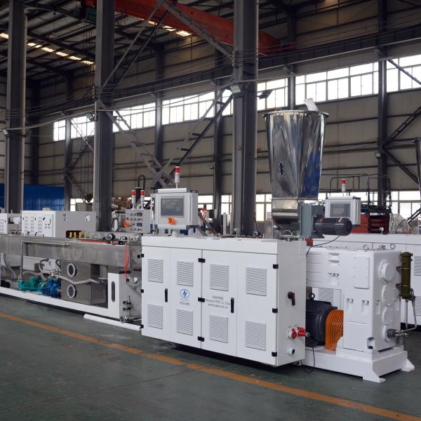 Ligne de production de tuyaux doubles/jumelés en PVC HYPET 20-63 de Shenzhen